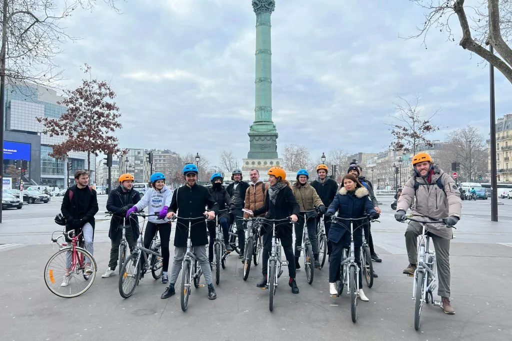 Paris City Center: Private Bike Tour Highlights