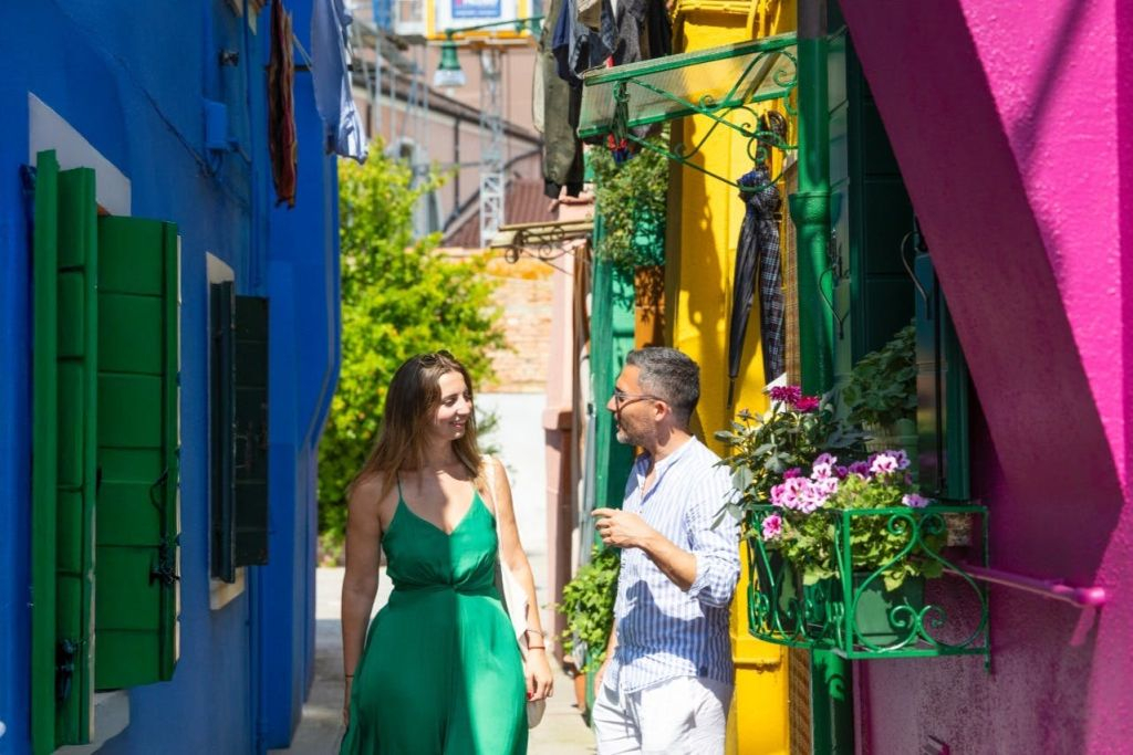 Passeio de barco particular pelas ilhas de Murano e Burano com demonstração de fabricação de rendas e sopro de vidro