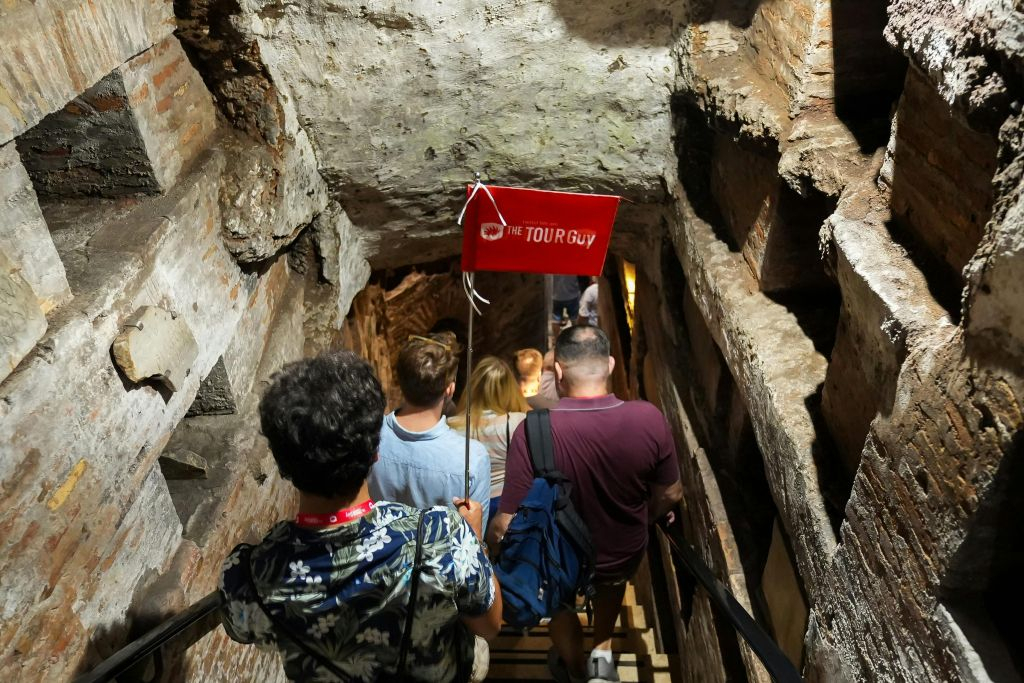 Capuchin Crypt & Roman Catacombs: Guided Tour + Transfer