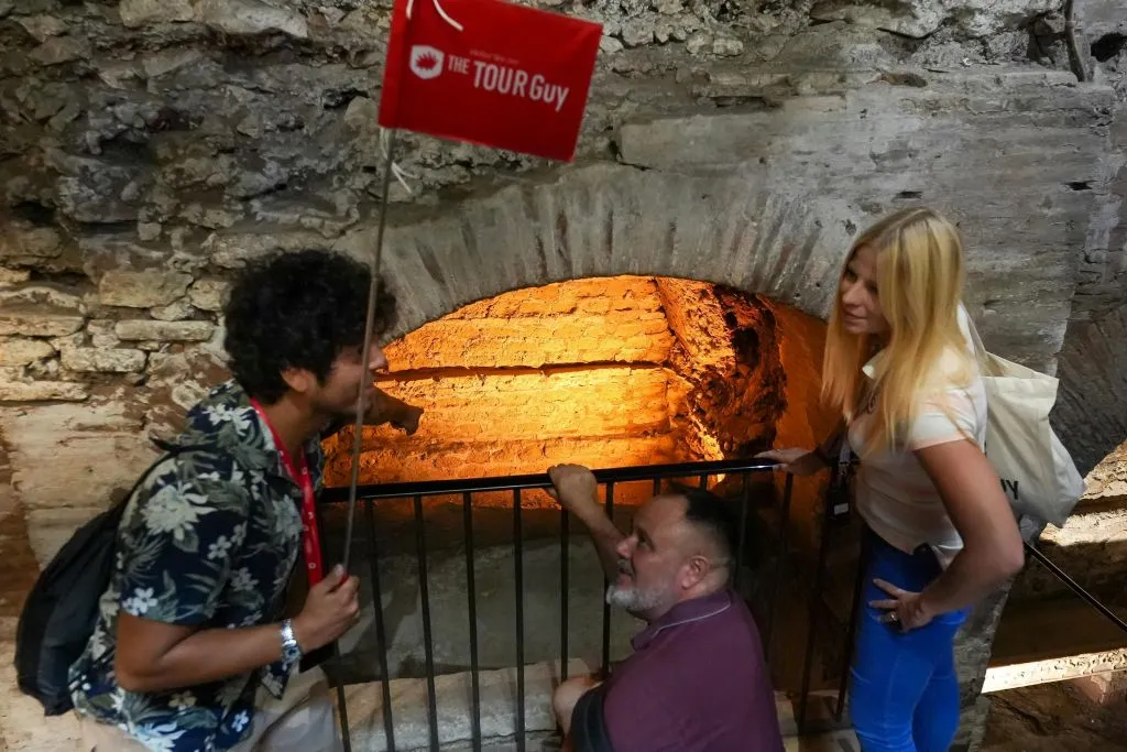 Capuchin Crypt & Roman Catacombs: Guided Tour + Transfer