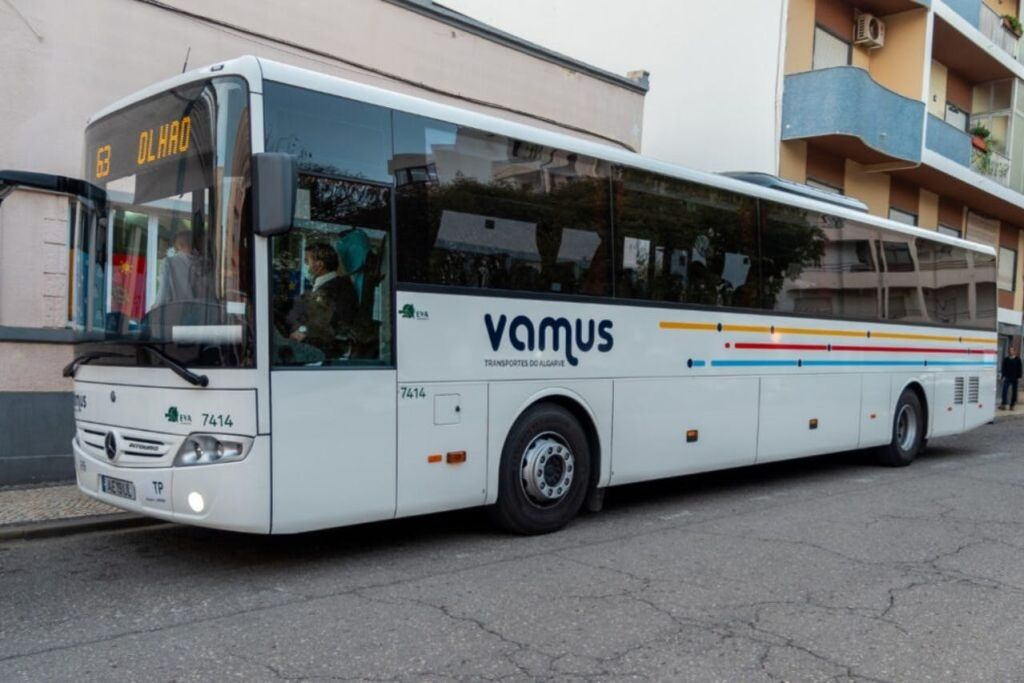 Lagos: Bus Transfer To/From Faro Airport