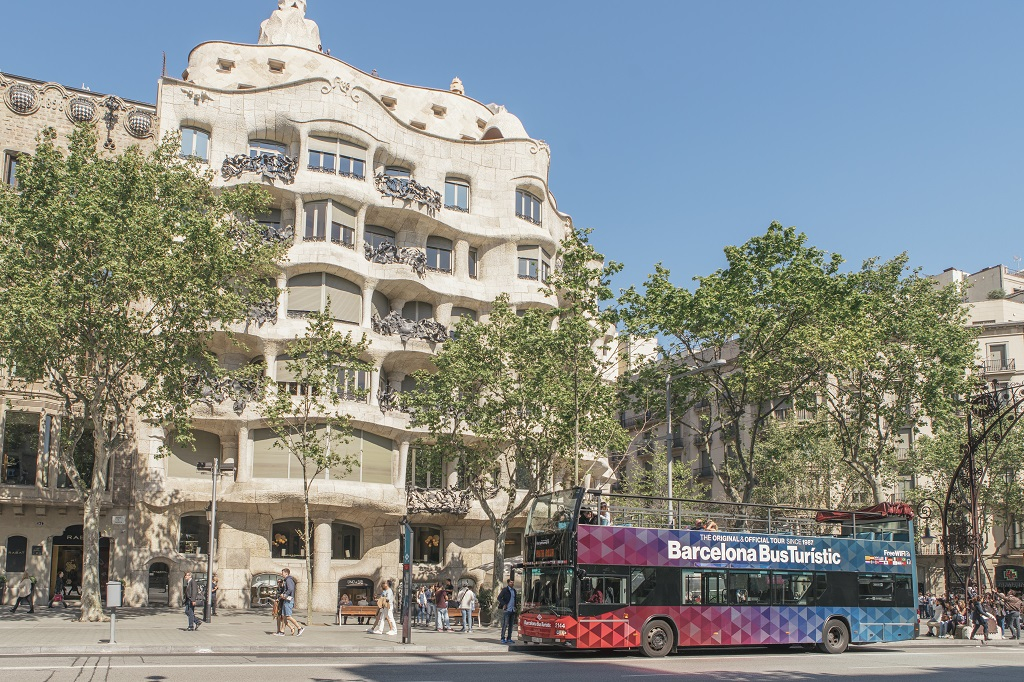 Barcelona Bus Turístic: Hop-on Hop-off Bus Tour