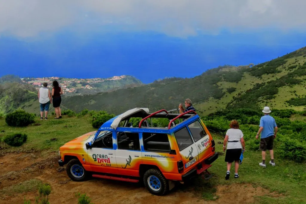 Madeira: Passeio guiado de jipe 4X4 com teto aberto