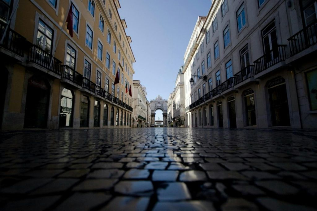 Lisboa: Passeio a pé guiado + Passeio de bonde