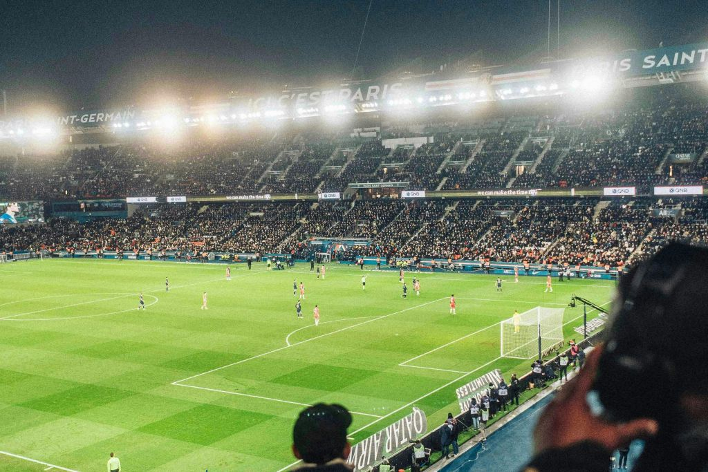 Parc des Princes: Paris Saint-Germain FC Football Match