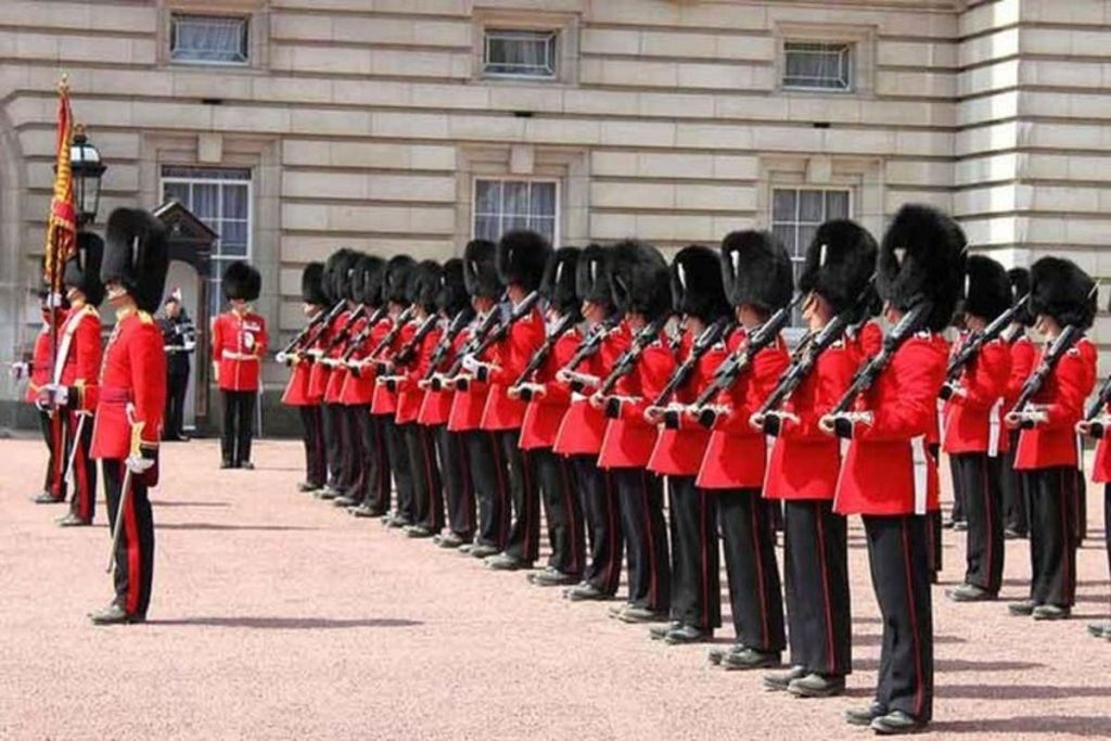 Londra: tour guidato per piccoli gruppi dei reali britannici