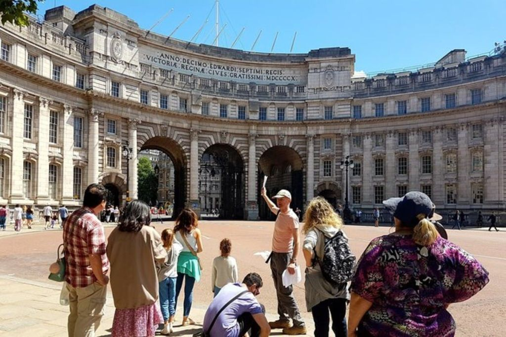 Londra: tour guidato per piccoli gruppi dei reali britannici