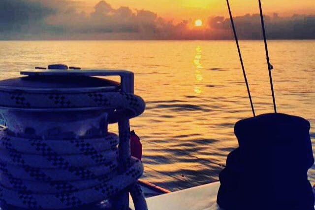 Valencia: Sunset Catamaran Cruise