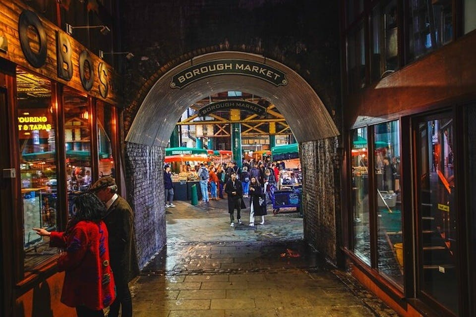 J K Rowling & Wizard: 3-Hr Private Walking Tour