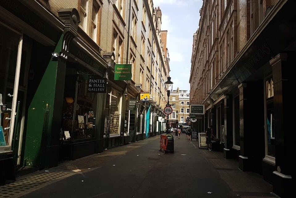 J K Rowling & Wizard: 3-Hr Private Walking Tour