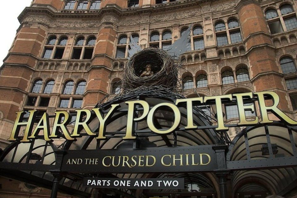 J K Rowling & Wizard: 3-Hr Private Walking Tour