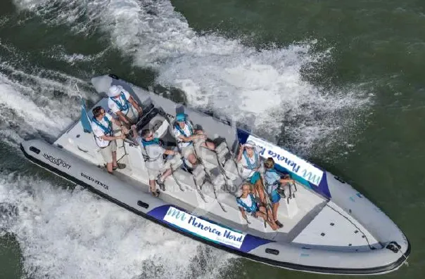 Excursiones en Barco desde Puerto Addaia (Menorca)