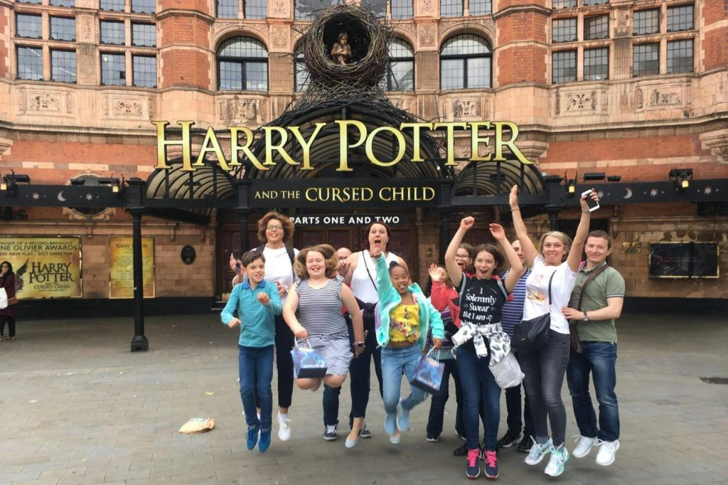 Londres: Visita guiada a pie de Harry Potter + Entrada al Museo de la Prisión de Clink + Crucero