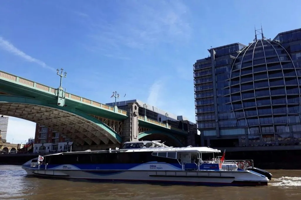 London: Guided Harry Potter Walking Tour + Clink Prison Museum Entry + Cruise