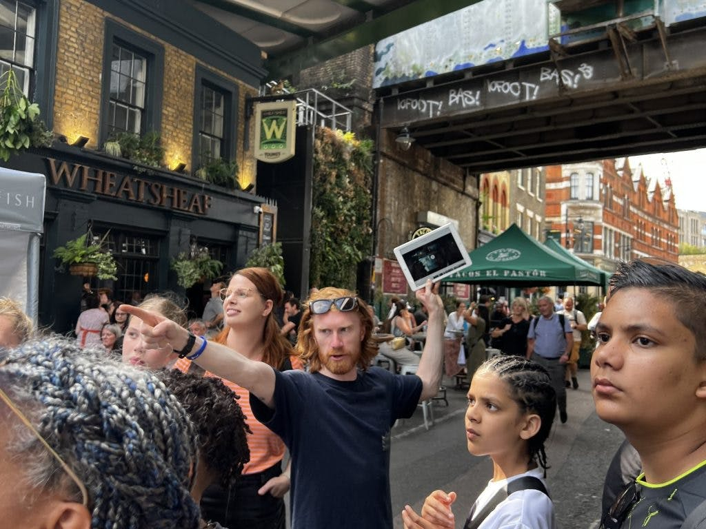 Londres: Visita guiada a pie de Harry Potter + Entrada al Museo de la Prisión de Clink + Crucero