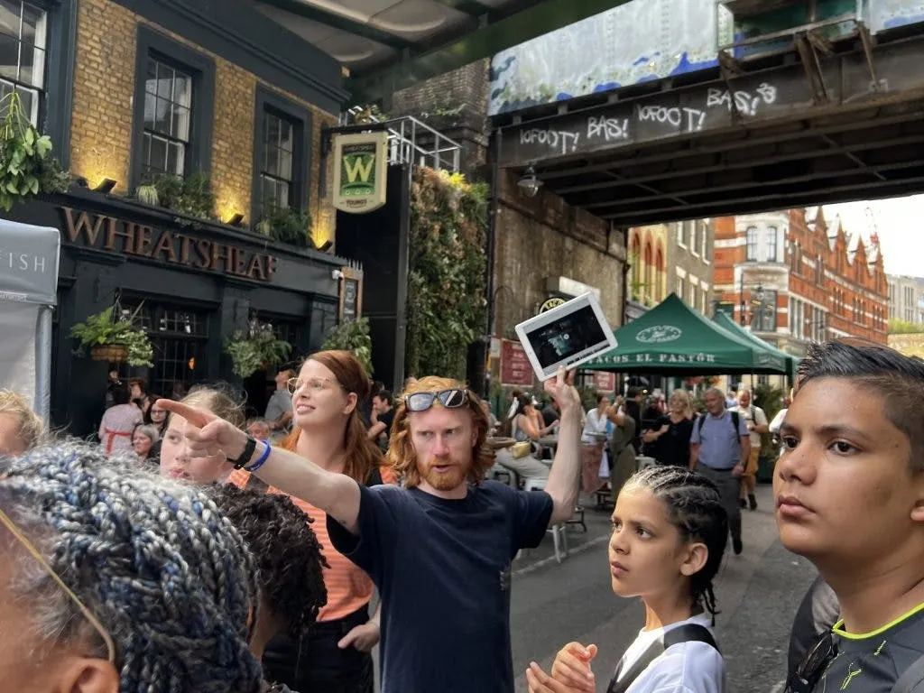 London: Guided Harry Potter Walking Tour + Clink Prison Museum Entry + Cruise