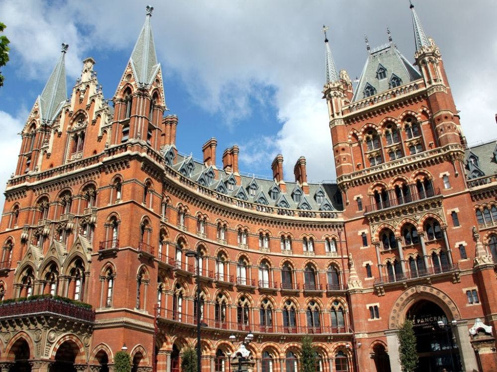 Londres: Visita guiada a pie de Harry Potter + Entrada al Museo de la Prisión de Clink + Crucero