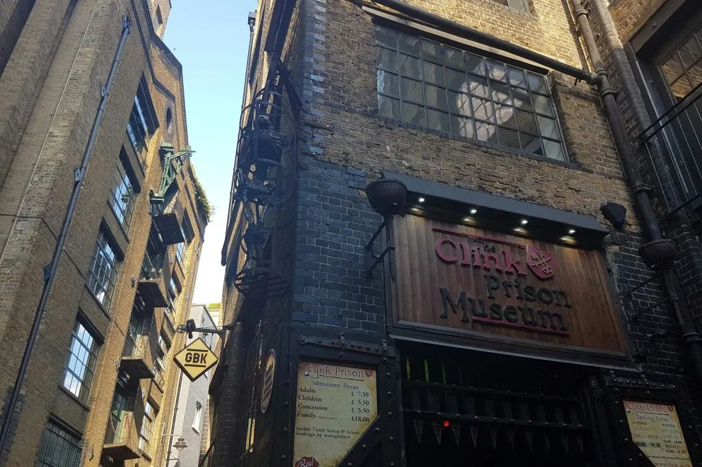 London: Guided Harry Potter Walking Tour + Clink Prison Museum Entry + Cruise