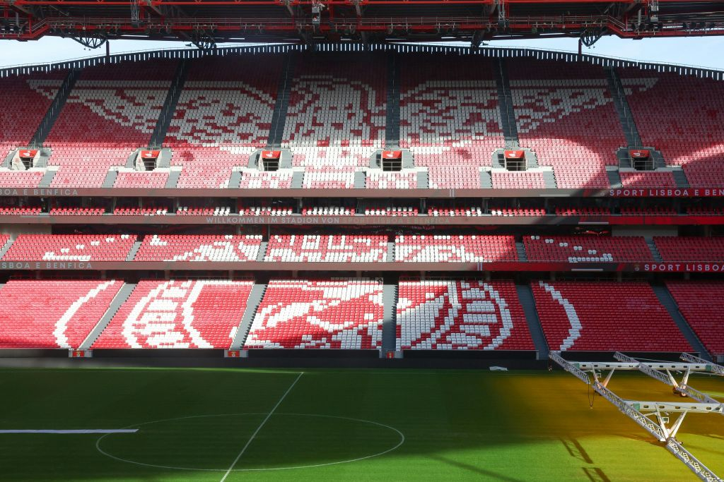 Estádio da Luz: Entry Ticket + Scarf Offer