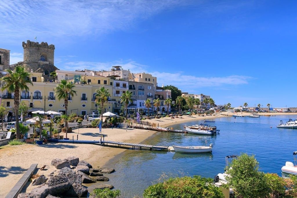 Forio: Day Trip + Hydrofoil Transfer from Naples with Optional Lunch