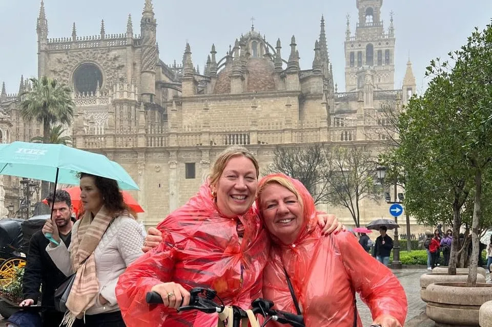 Seville: 2-Hour Guided E-Bike Tour