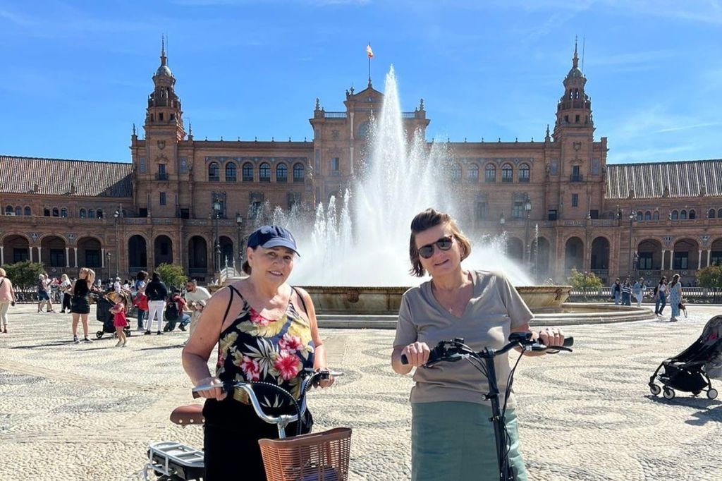 Seville: 2-Hour Guided E-Bike Tour