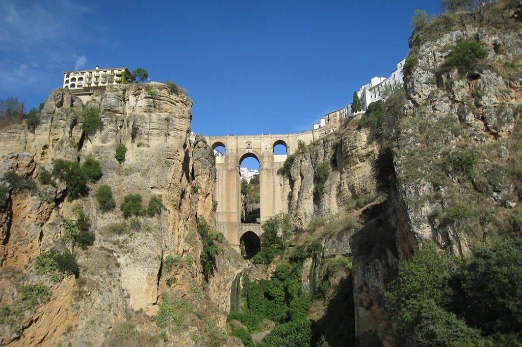 Setenil, Zahara & Ronda: Day Trip from Seville