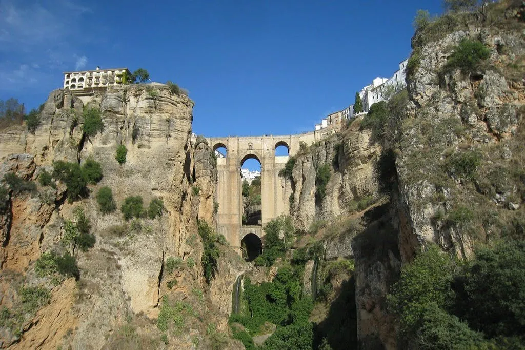 Setenil, Zahara & Ronda: Day Trip from Seville