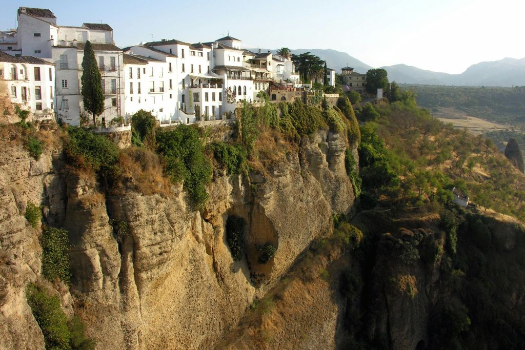 Setenil, Zahara & Ronda: Day Trip from Seville