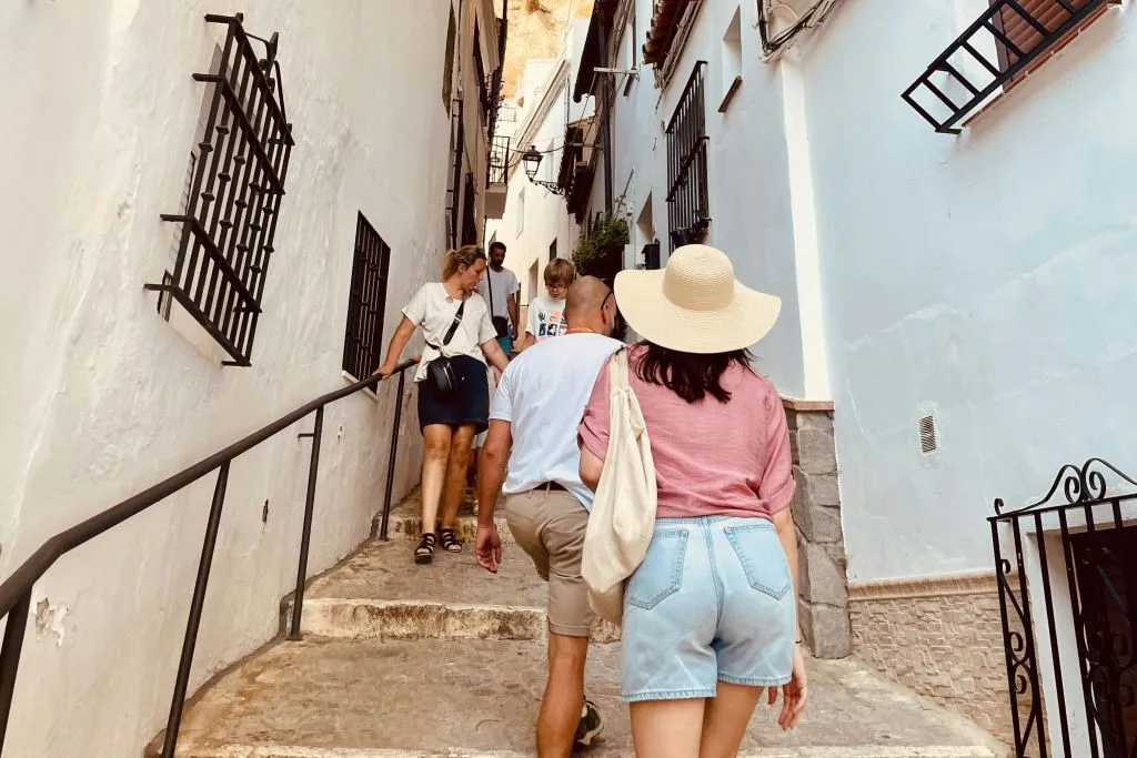 Setenil, Zahara & Ronda: Day Trip from Seville