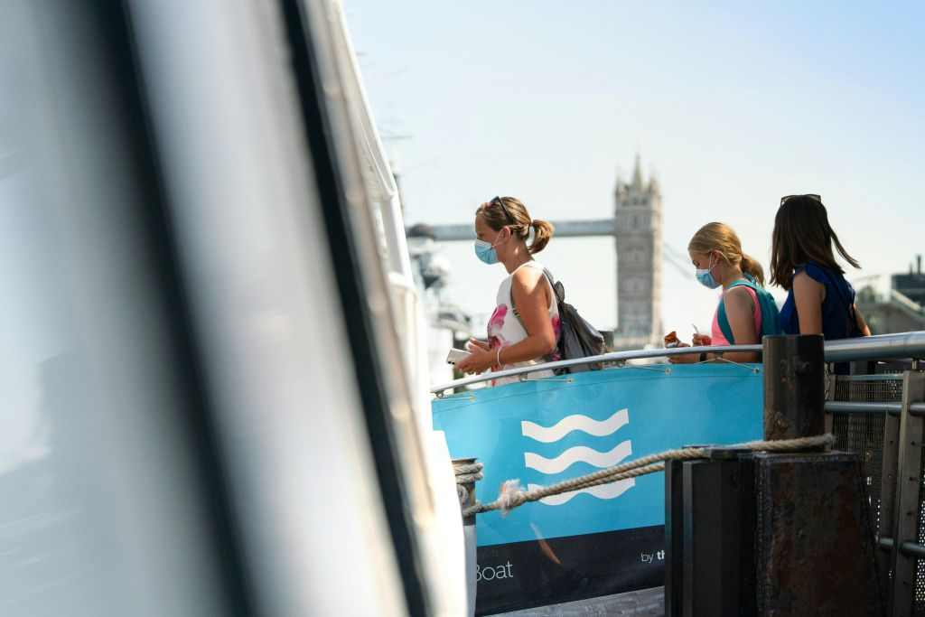 London: Roundtrip Uber Boat by Thames Clippers