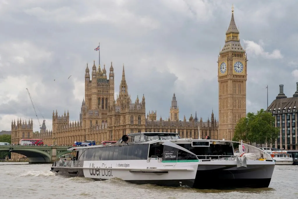 London: Roundtrip Uber Boat by Thames Clippers