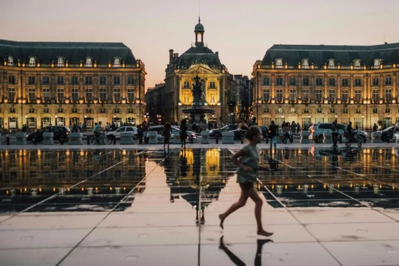 Bordeaux: Self-Guided Audio Tour