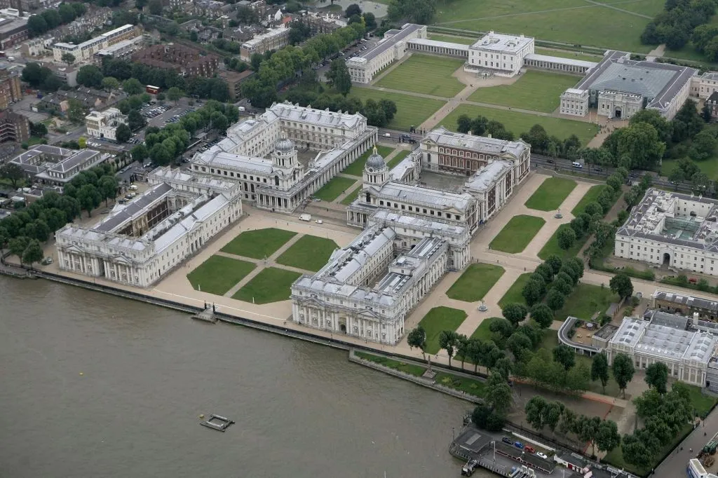 London: Roundtrip Uber Boat by Thames Clippers + Painted Hall Entry