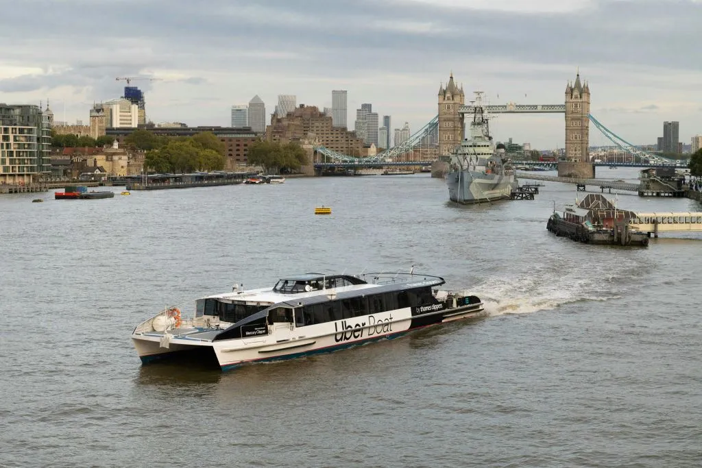 London: Roundtrip Uber Boat by Thames Clippers + Painted Hall Entry