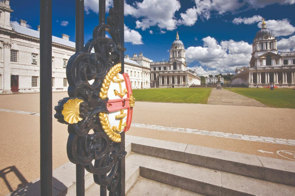 London: Roundtrip Uber Boat by Thames Clippers + Painted Hall Entry