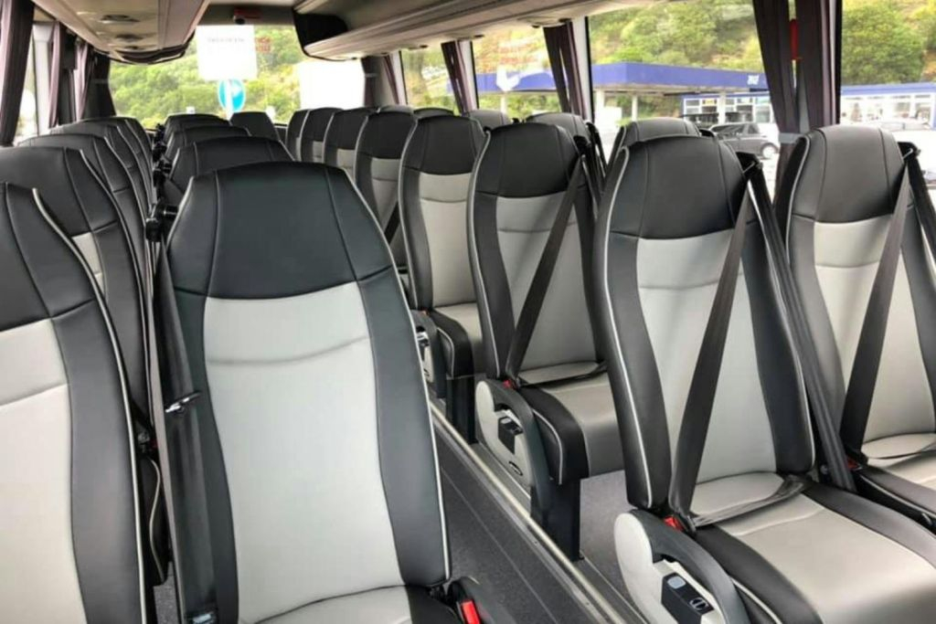 Ponta Delgada: Bus Transfer To/From Airport and City Centre