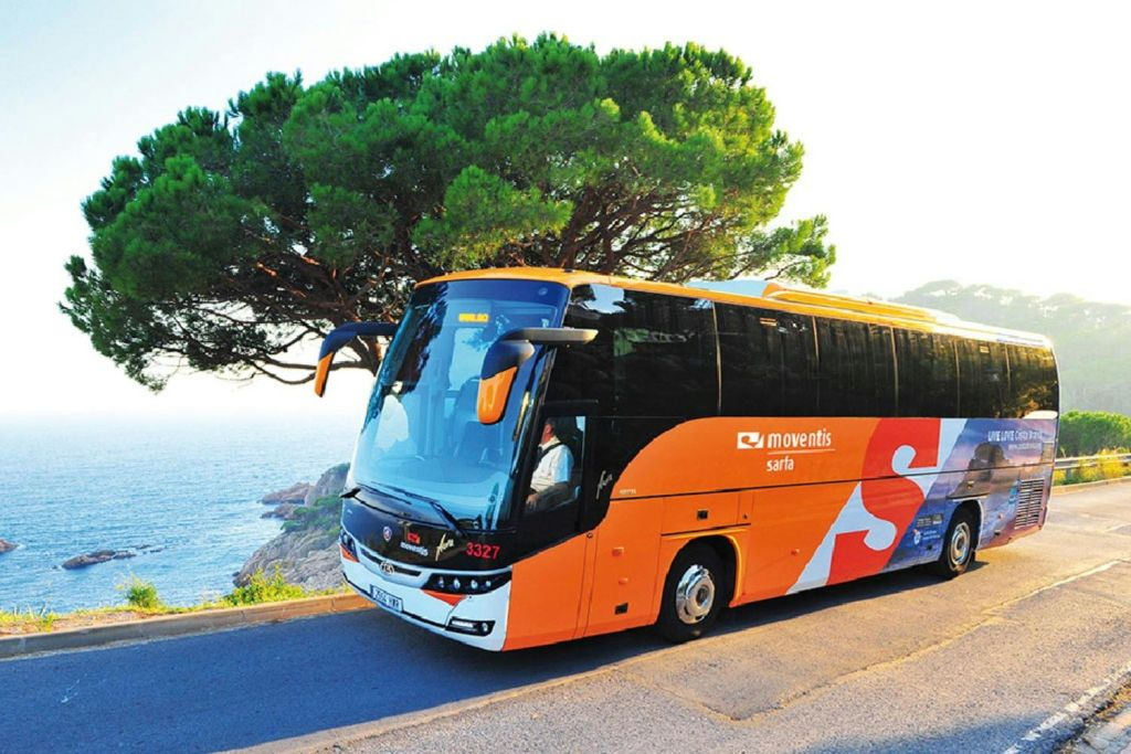 Barcelona: Bus Transfer from Lloret de Mar