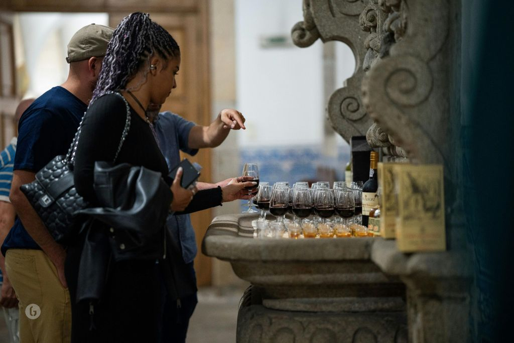 Mosteiro de São Bento da Vitória: Guided Tour + Fado