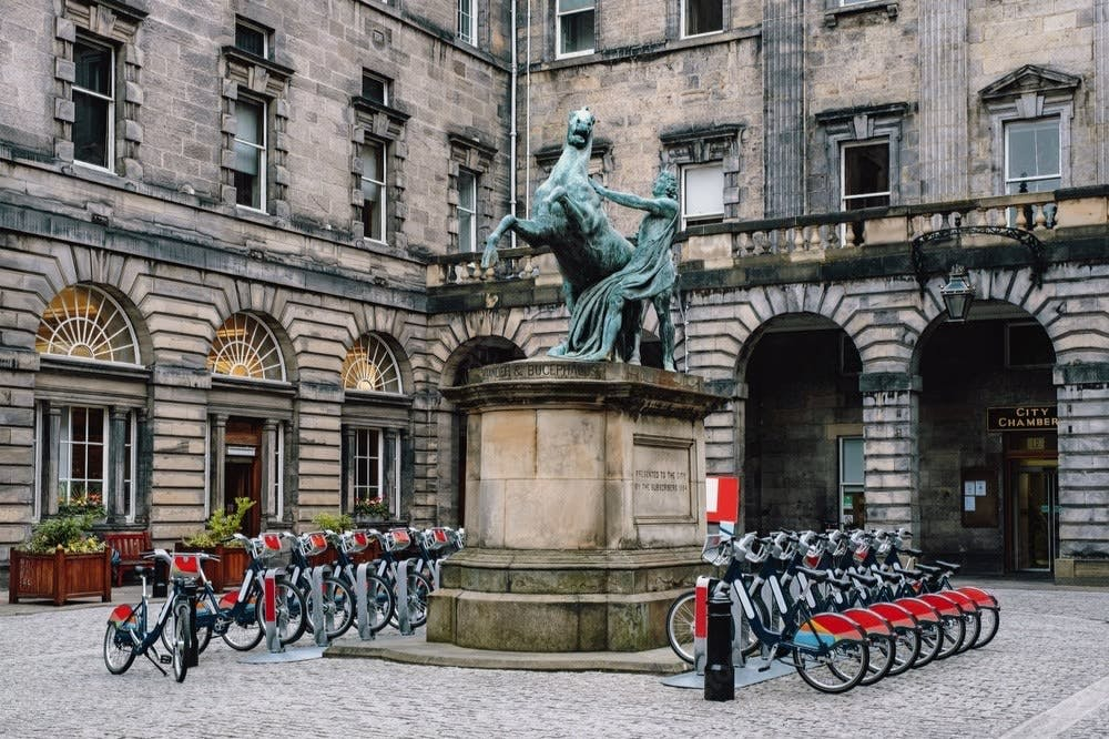 Edinburgh: Harry Potter Sights Tour + Edinburgh Dungeon Entry