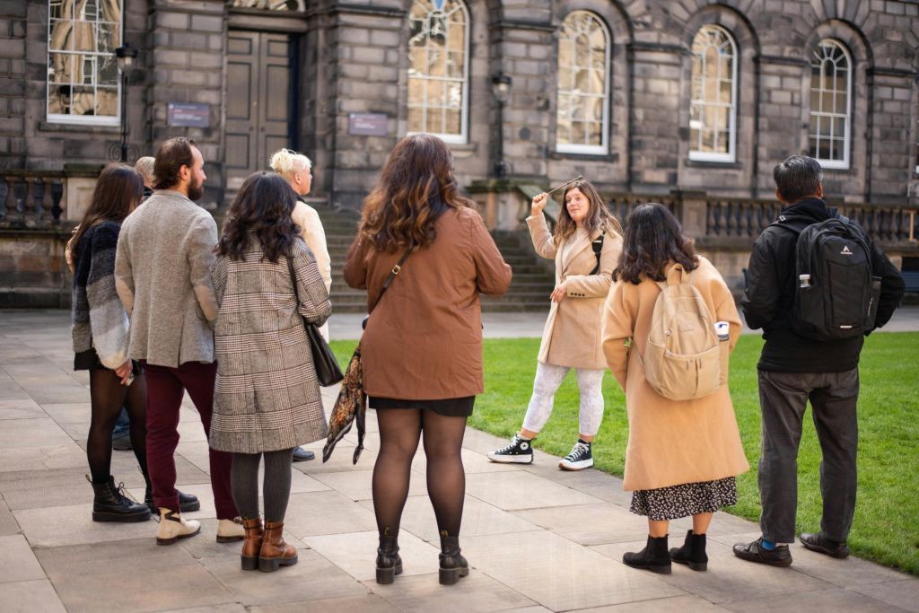Edinburgh: Harry Potter Sights Tour + Edinburgh Dungeon Entry