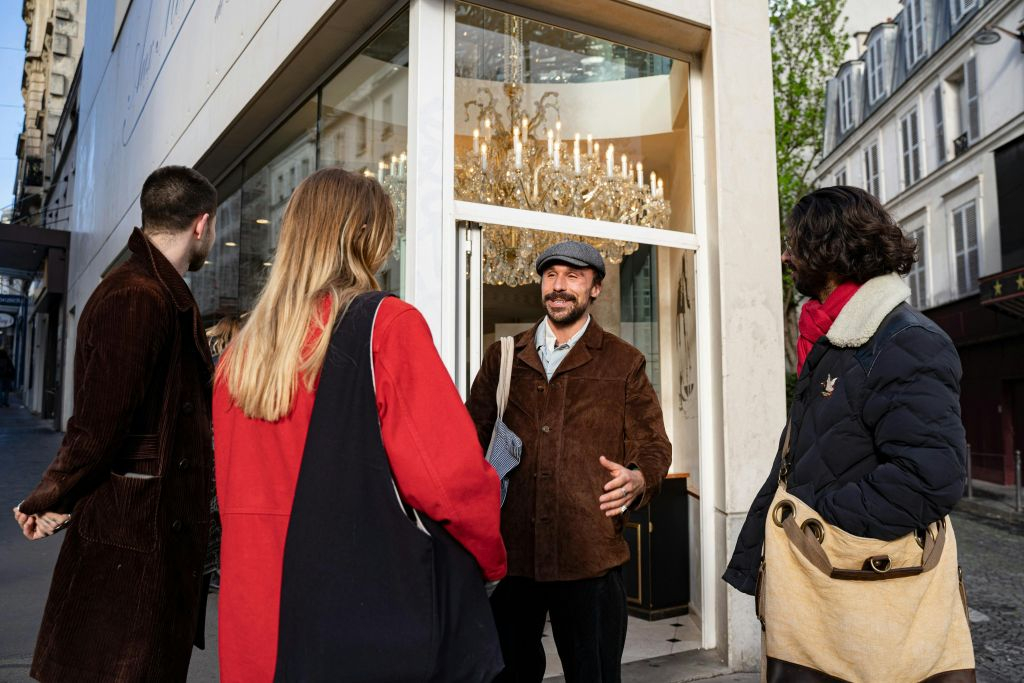 Montmartre Paris: Pastries & Tragedies Guided Walking Tour