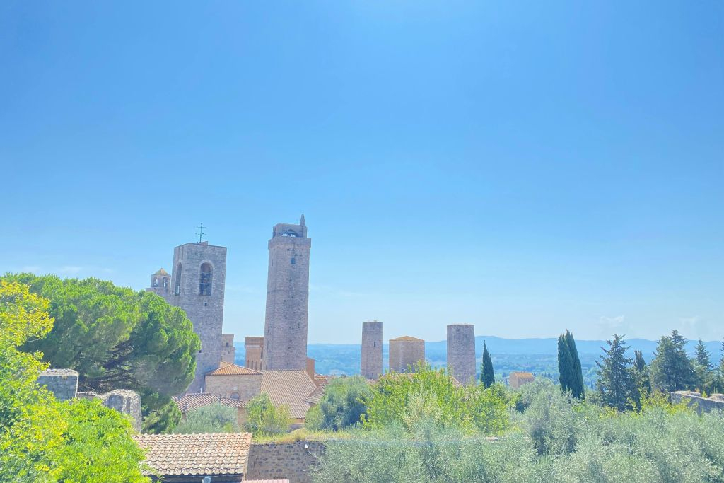 San Gimignano & Siena: Audio Tour from Florence