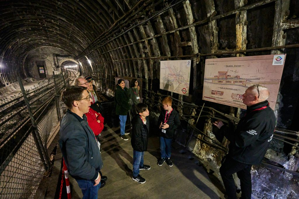 Holborn London: Guided Hidden Tube Station Tour