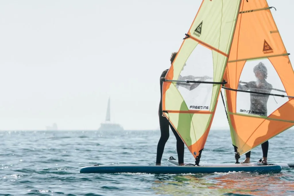 Barcelona: Guided Windsurfing Class
