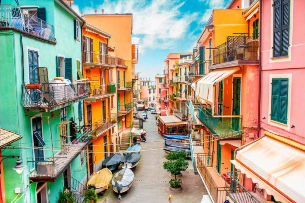 Cinque Terre Express: Train To/From La Spezia and Monterosso