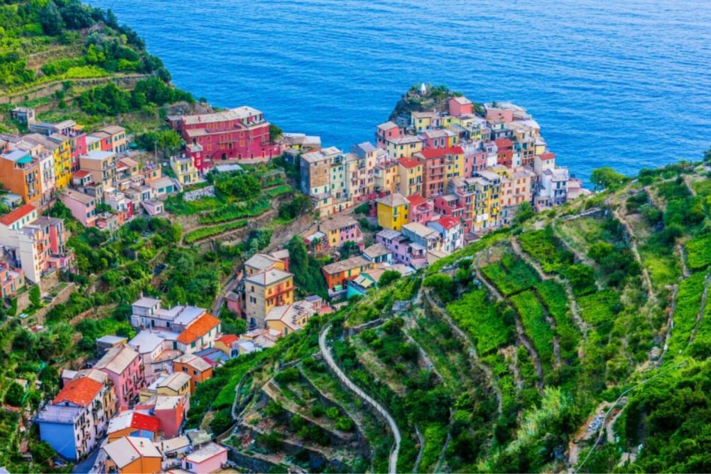 Cinque Terre Express: Train To/From La Spezia and Monterosso