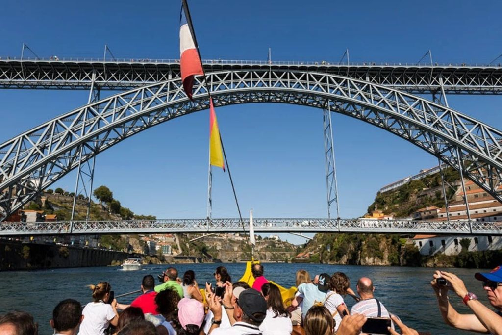 City Sightseeing Porto: 48 ore di autobus Hop-on Hop-off + crociera e degustazione del porto