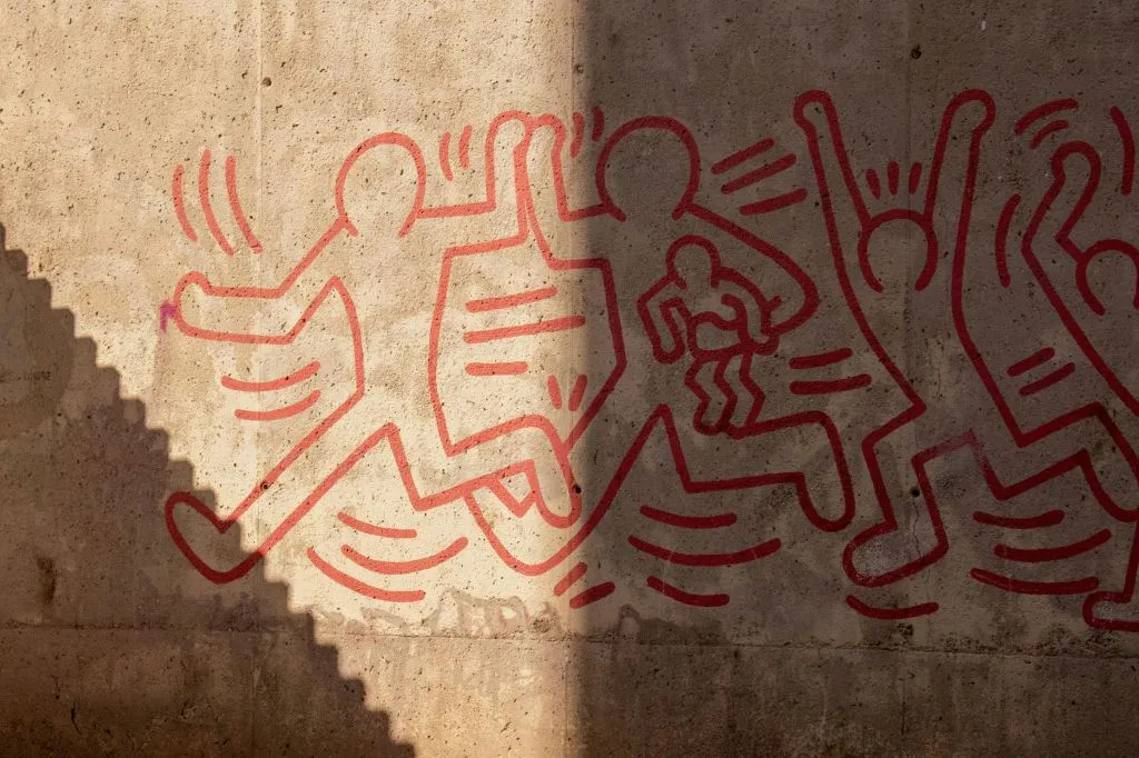 Barcelona: Guided Street Art Bike Tour
