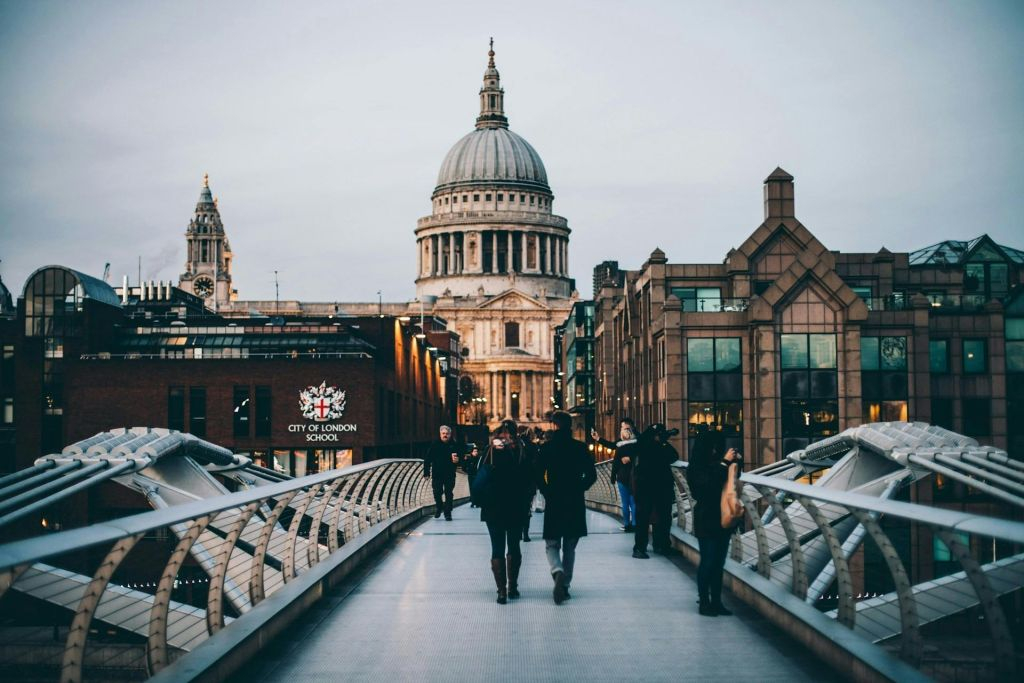 London: Guided Harry Potter Film Sites Visit + Ghosts of London Tour